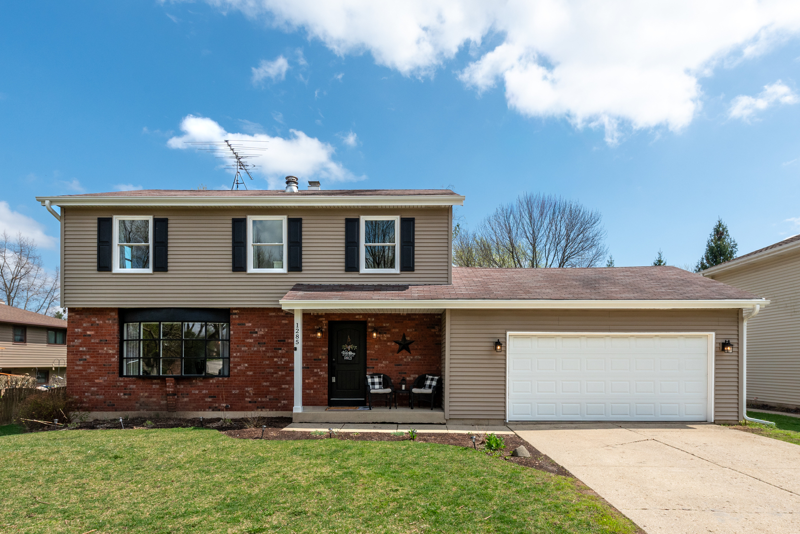 1285 N Lyle Avenue, Elgin, IL