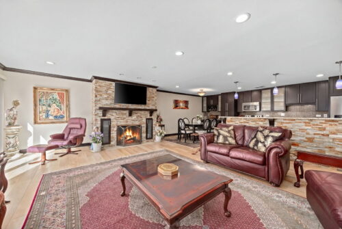 140 Carriage Way Drive #C218, Burr Ridge, IL