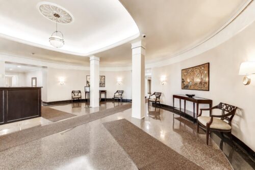 5555 S Everett Avenue #E10, Chicago, IL