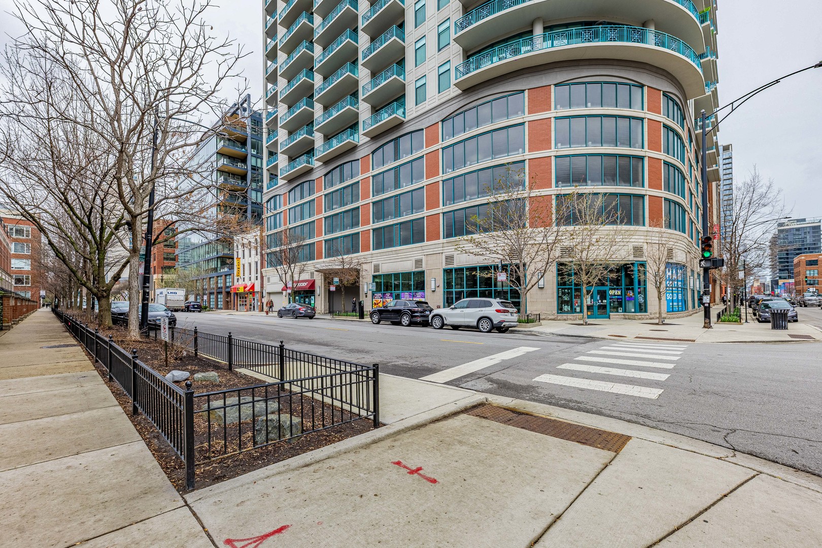 340 W Superior Street #1006, Chicago, IL