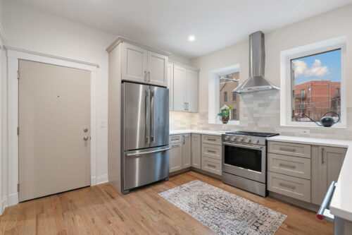 3354 N Whipple Street #1F, Chicago, IL