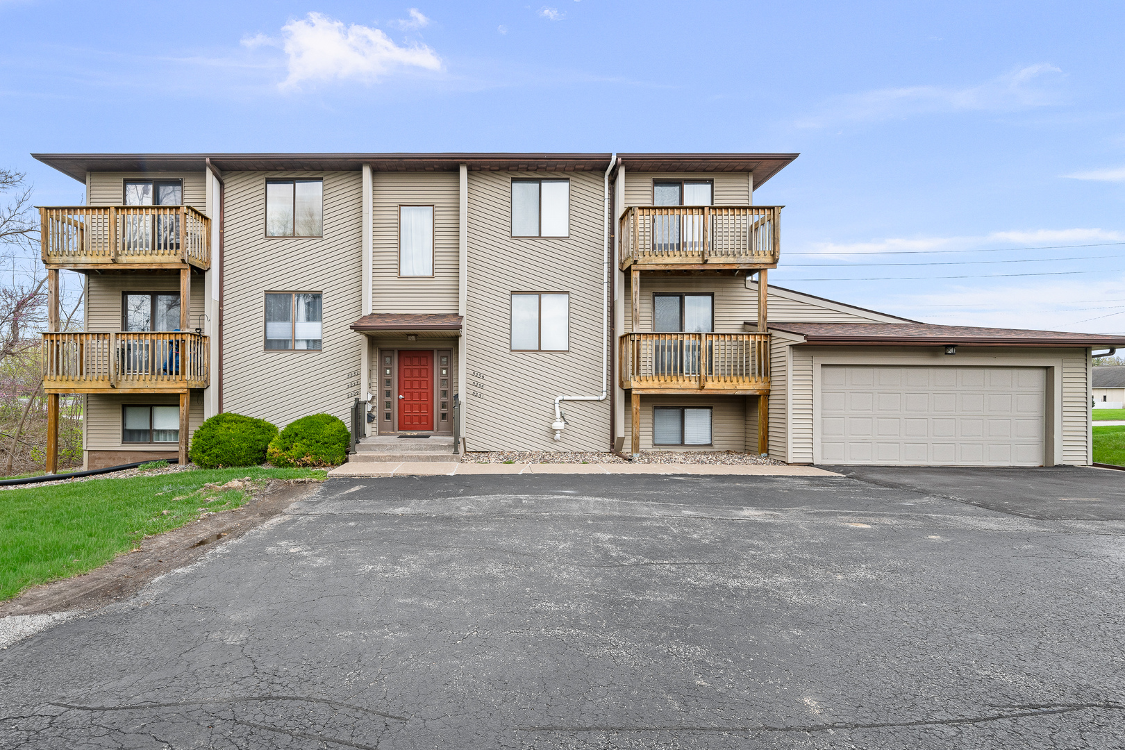 5231 26th Avenue A Court #14, Moline, IL