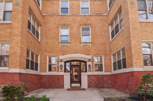 4445 N Magnolia Avenue #3, Chicago, IL