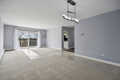 1331 S Finley Road #413, Lombard, IL