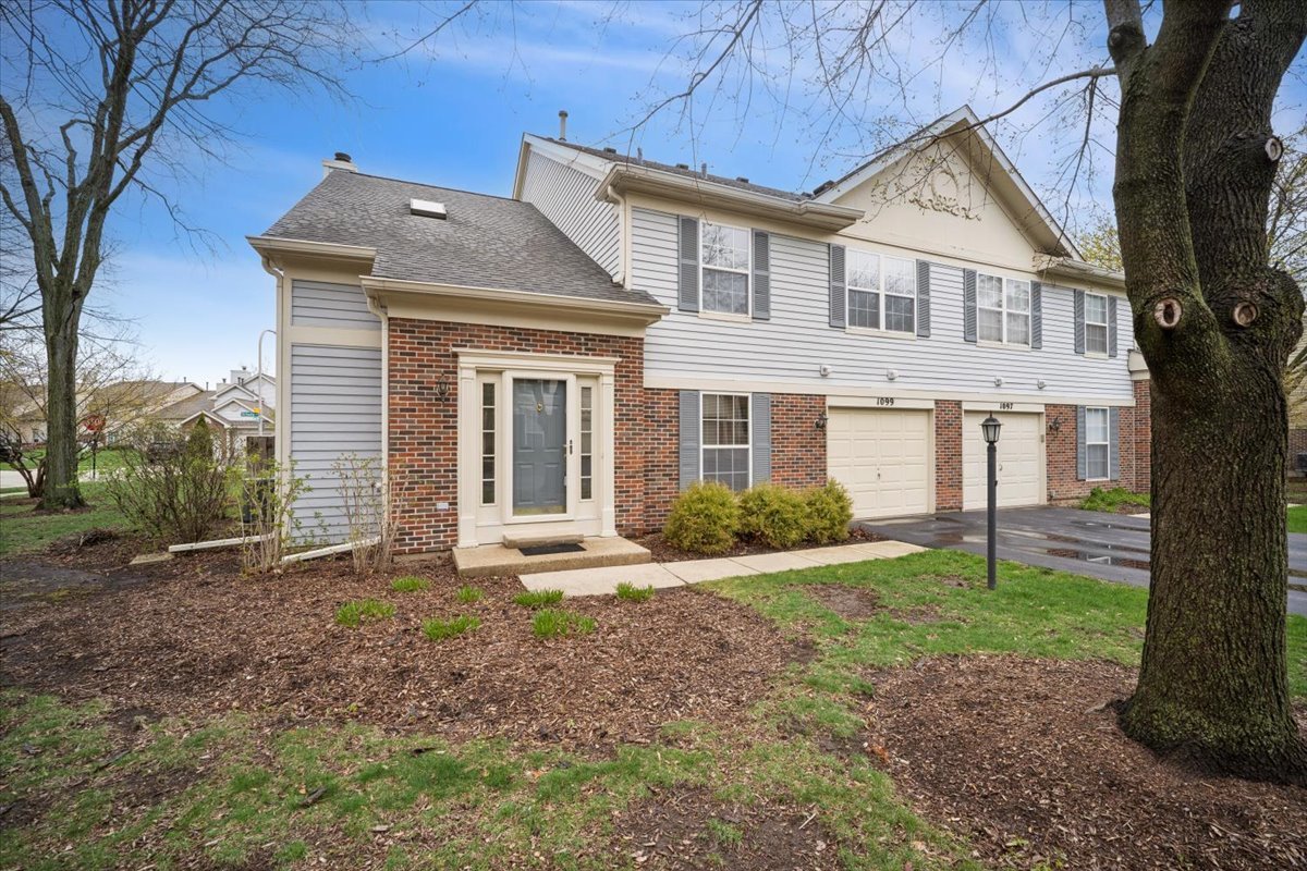 1099 Quaker Hill Court #1099, Elgin, IL