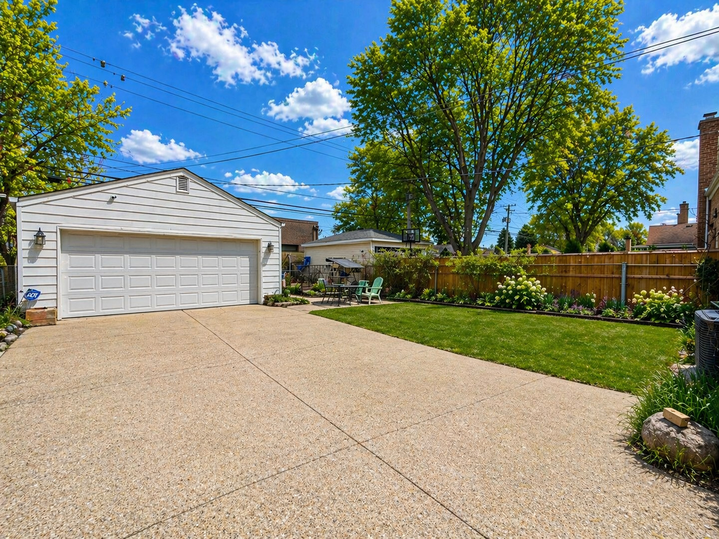 9153 Laramie Avenue, Skokie, IL