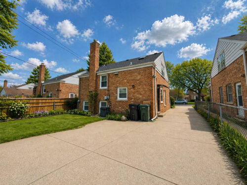 9153 Laramie Avenue, Skokie, IL