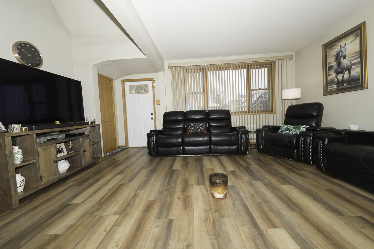 3916 N Pontiac Avenue, Chicago, IL