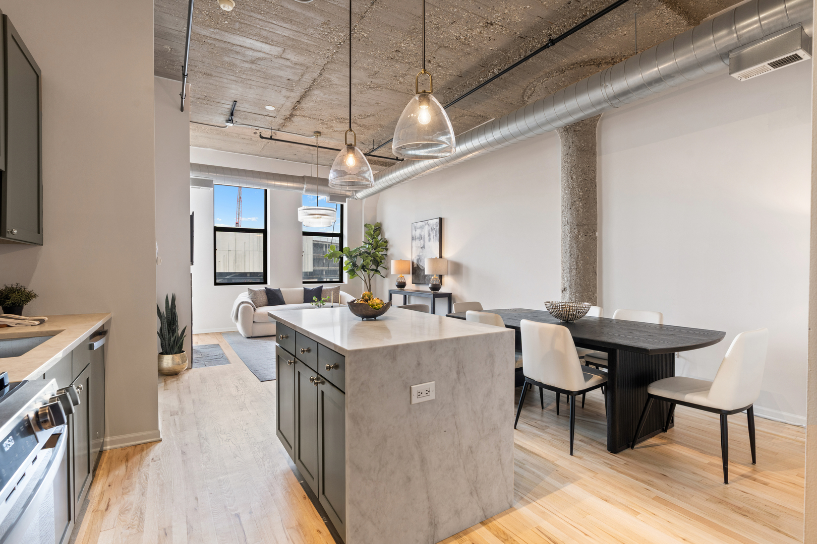 758 N Larrabee Street #603, Chicago, IL