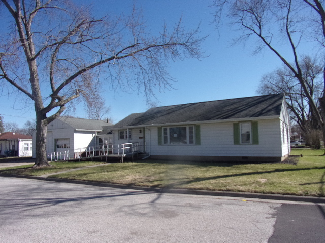 130 W Murphy Street, Pontiac, IL