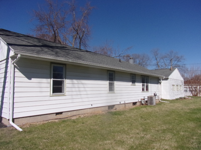 130 W Murphy Street, Pontiac, IL