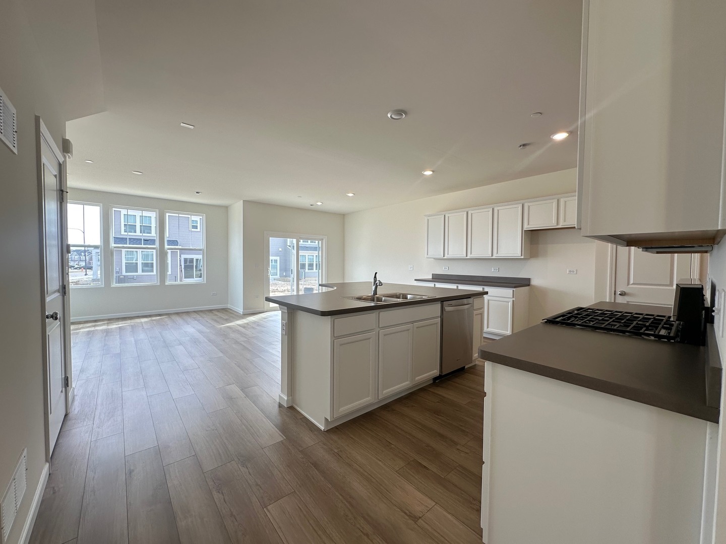 2320 Horseshoe Circles, Naperville, IL