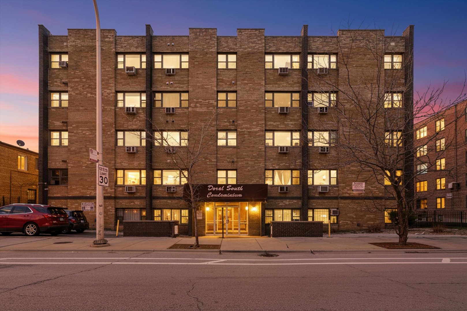7854 S South Shore Drive #306, Chicago, IL