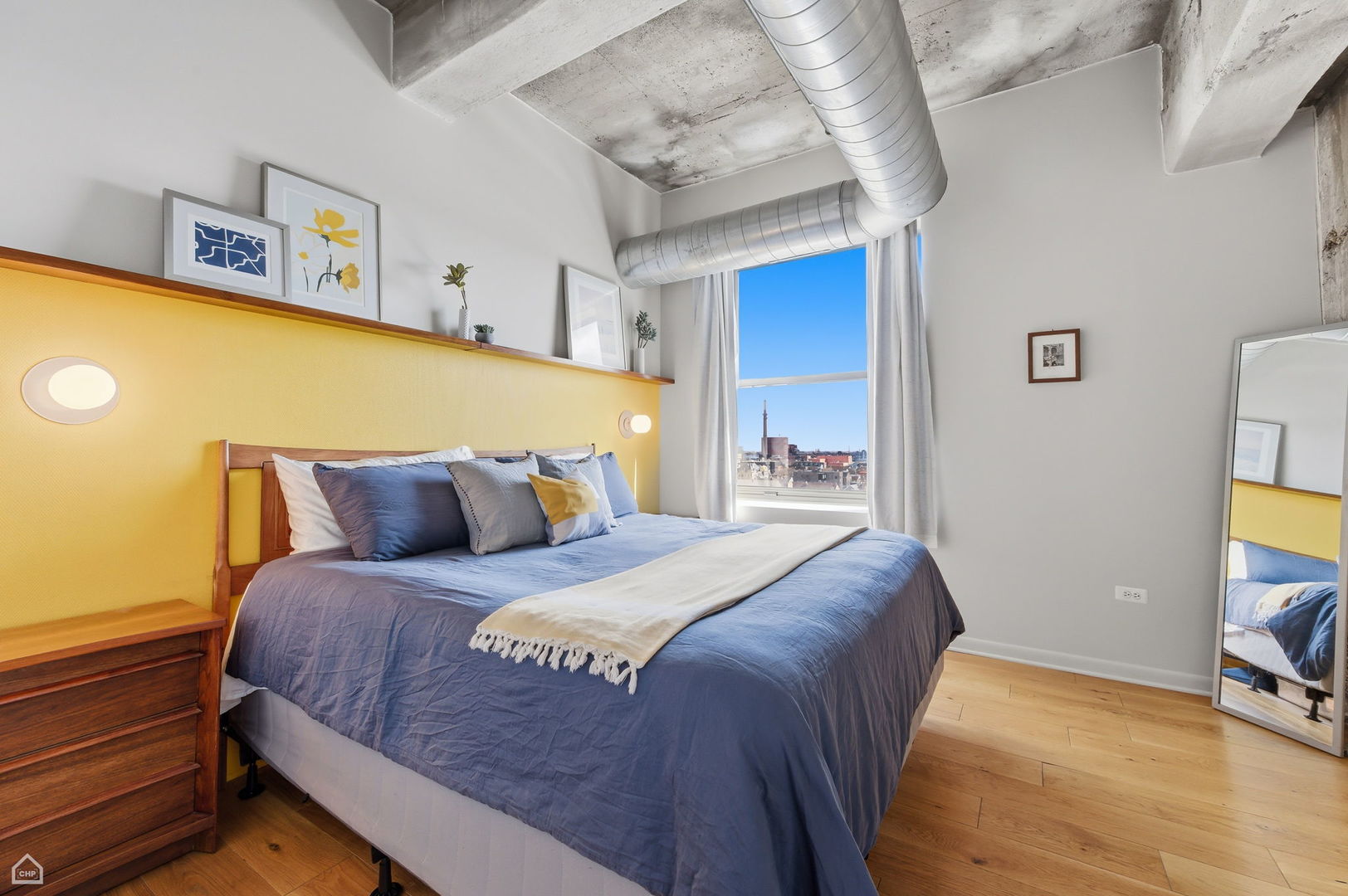 1550 S Blue Island Avenue #900, Chicago, IL