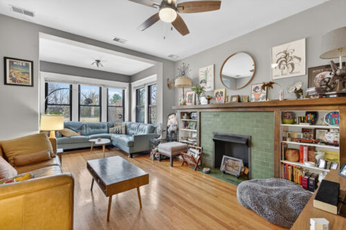 1523 W Ardmore Avenue, Chicago, IL