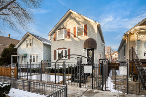 2516 W Lyndale Street, Chicago, IL
