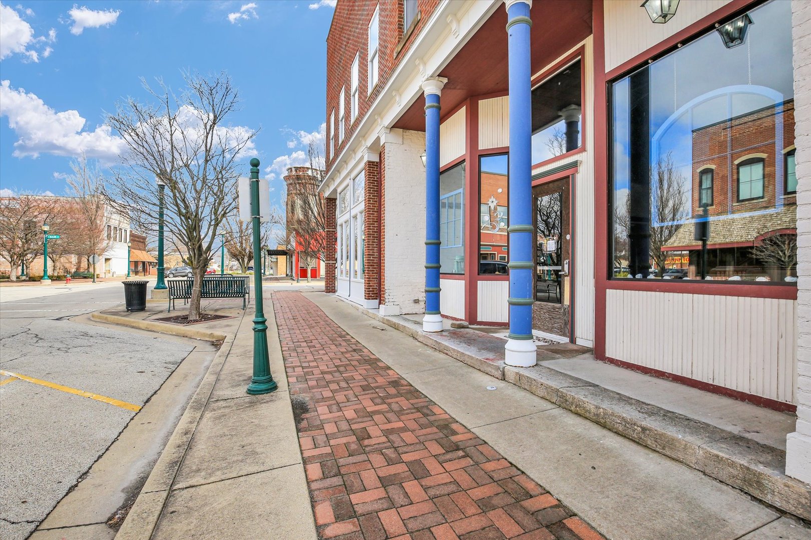 103 & 105 W Sale Street, Tuscola, IL