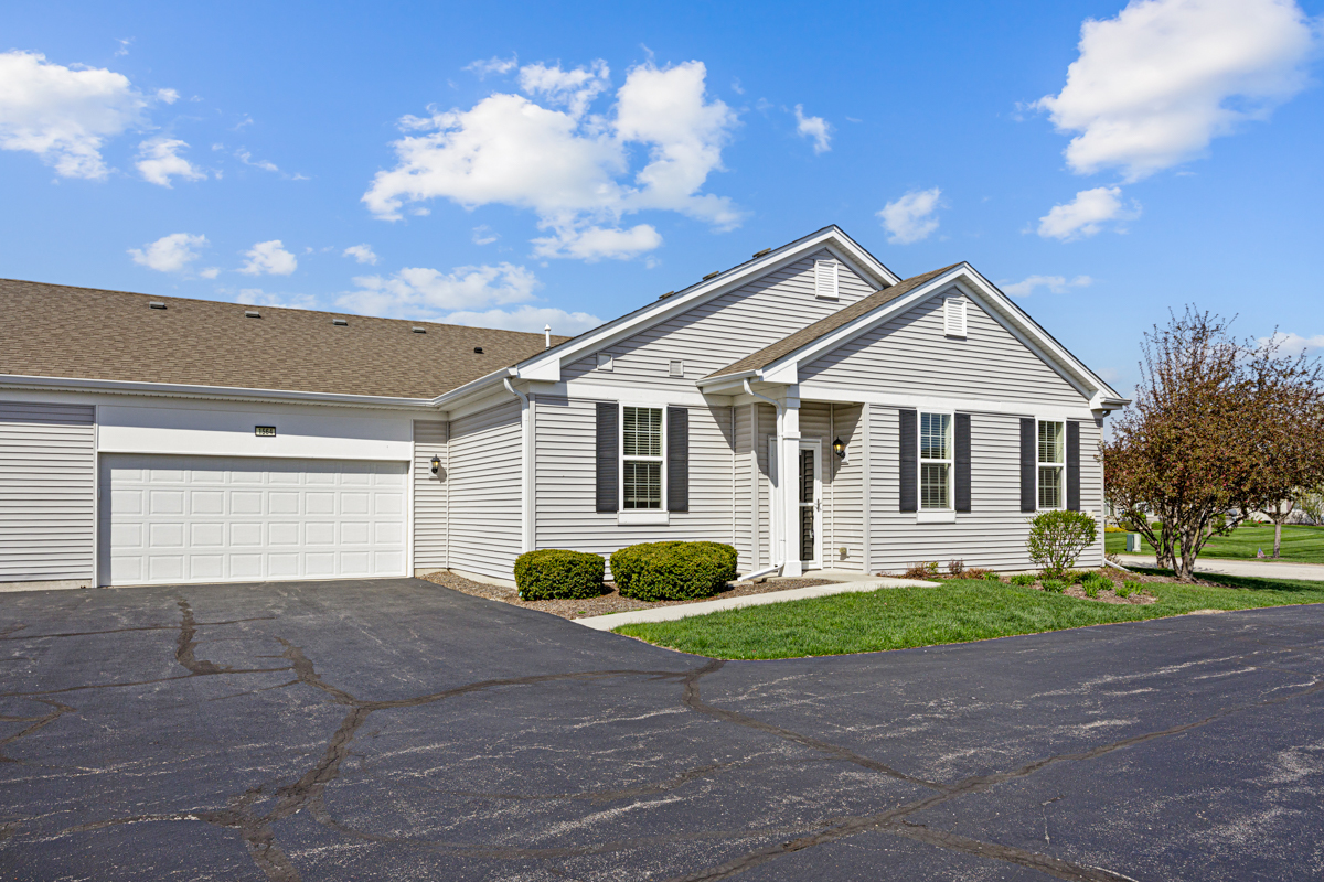 1564 Hannah Lane, Pingree Grove, IL