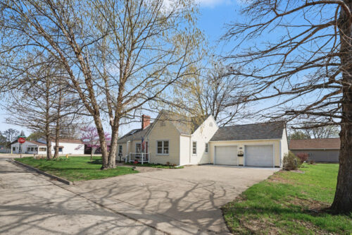 720 4th Avenue, Camanche, IA