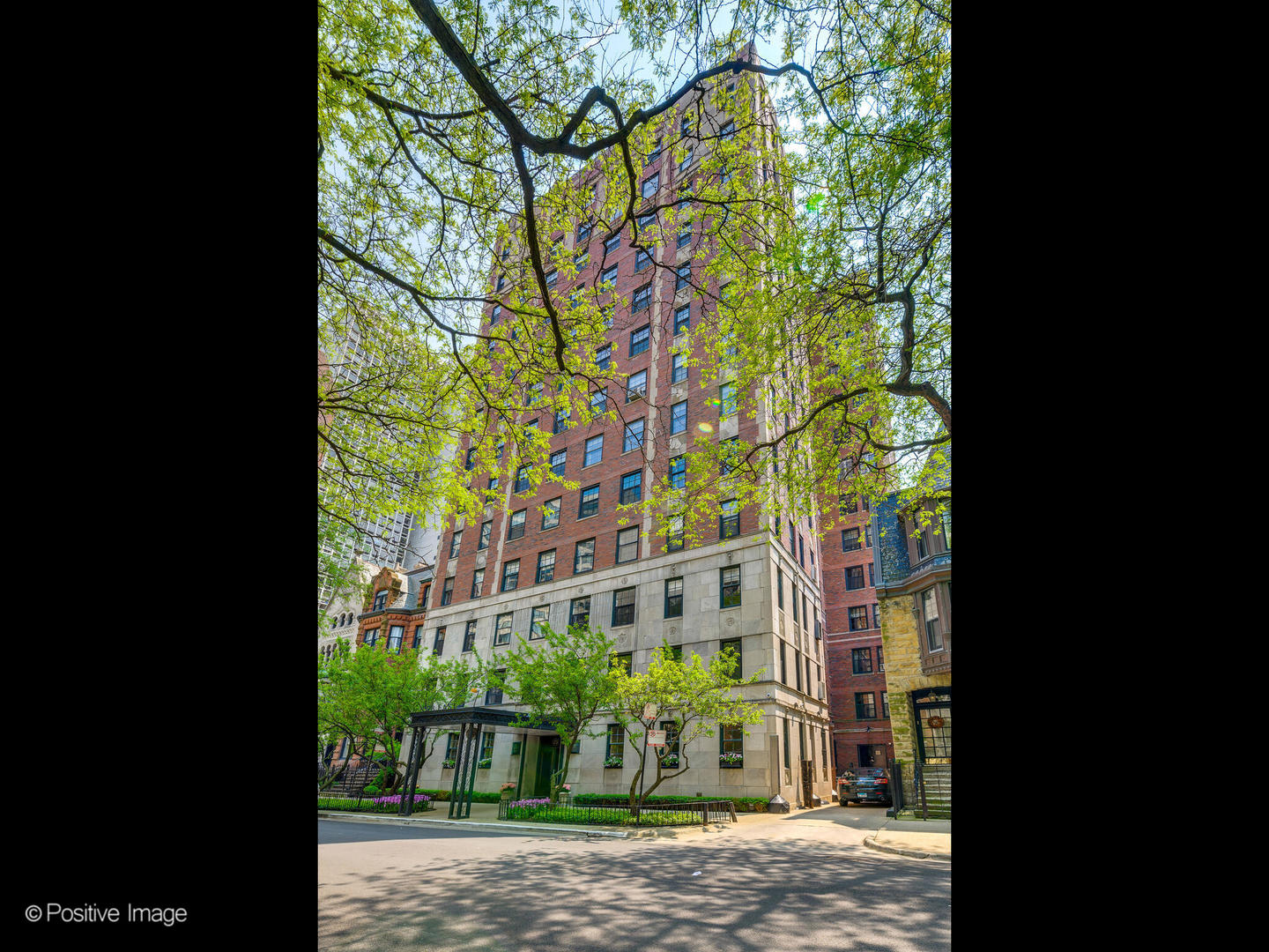 73 E Elm Street #4B, Chicago, IL