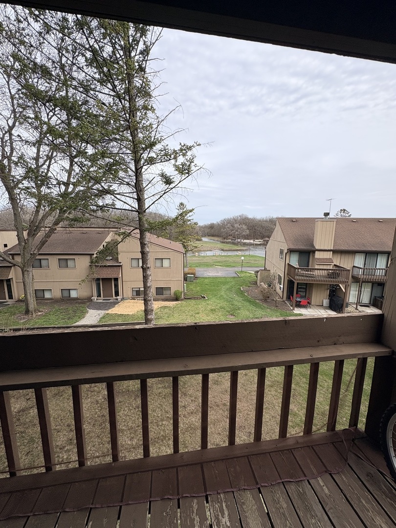 52 Oak Hill Colony #5, Fox Lake, IL