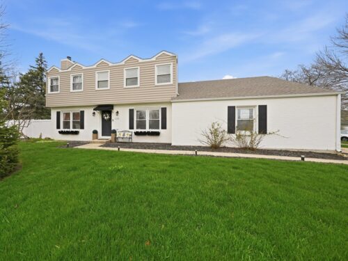 1335 Leverenz Road, Naperville, IL