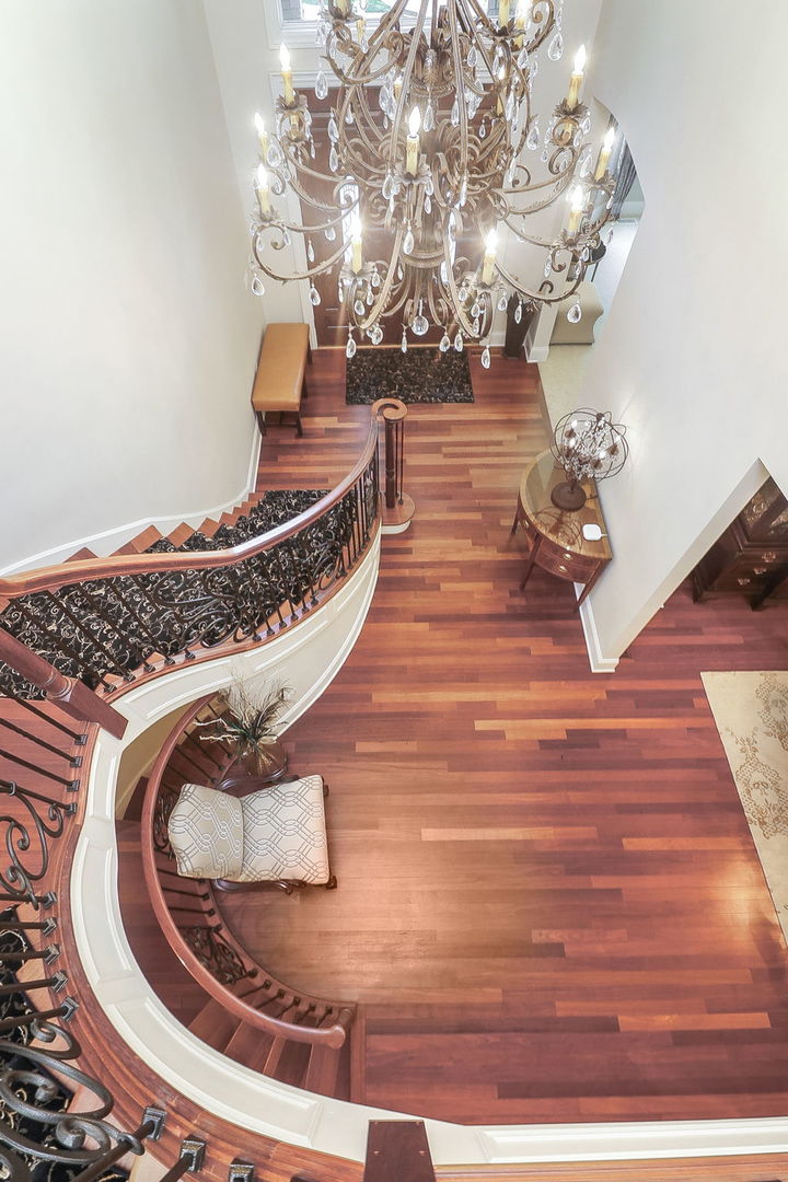 616 Driftwood Court, Naperville, IL