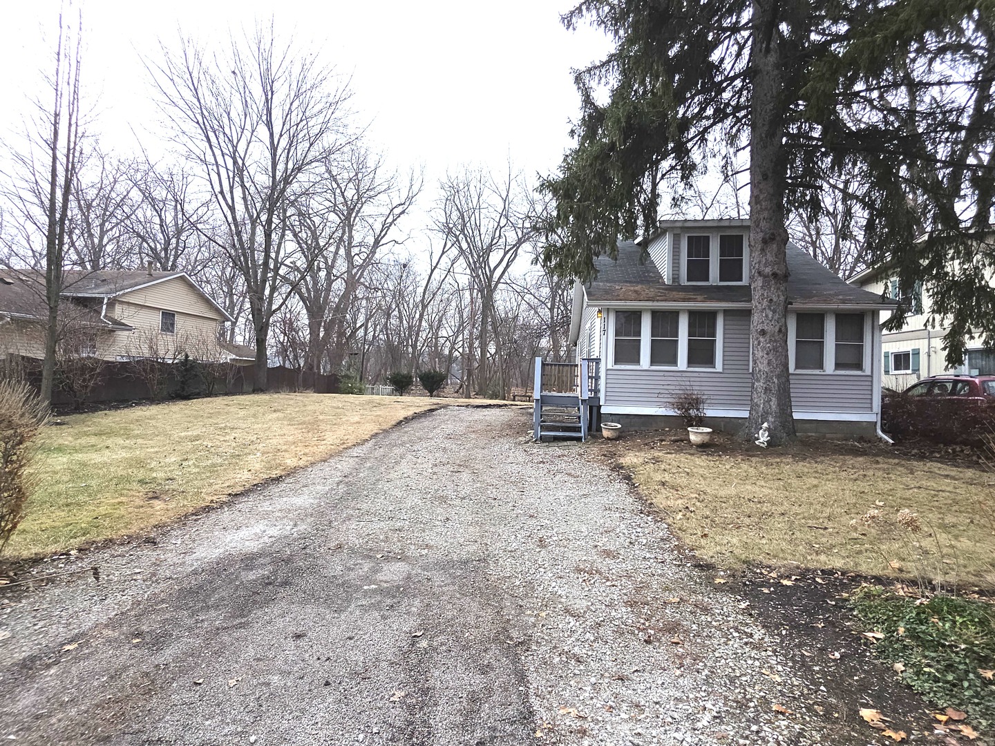 117 Woodland Drive, Round Lake Beach, IL