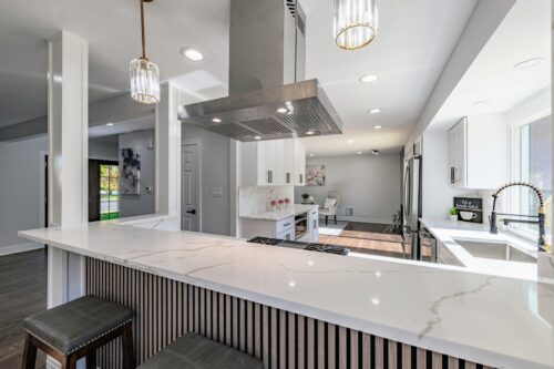 380 Ventura Club Drive, Roselle, IL