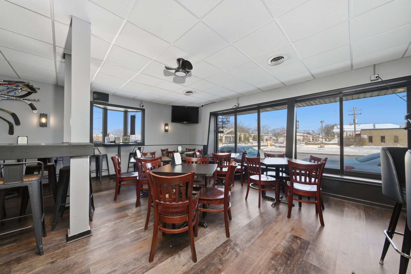 7455 W Irving Park Road, Chicago, IL