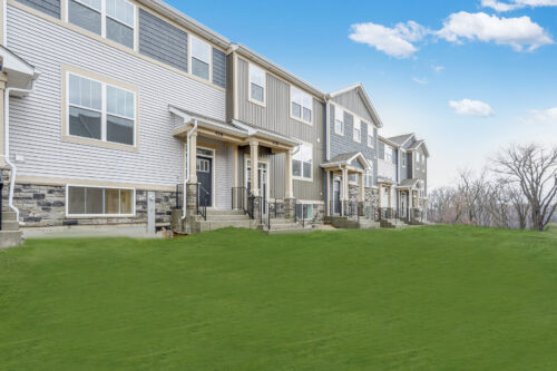 416 Red Oak Circle, Volo, IL