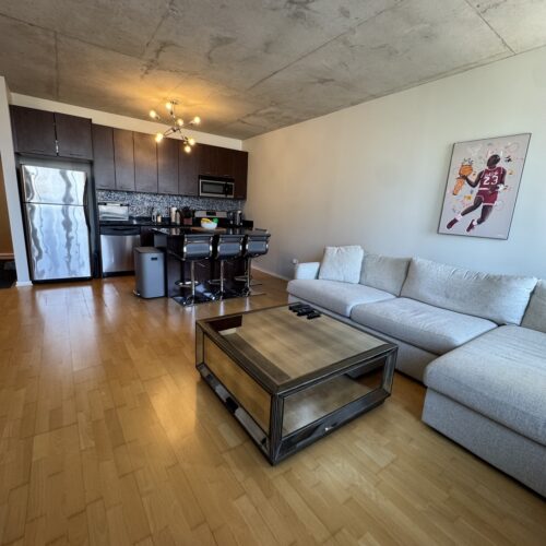 659 W RANDOLPH Street #612, Chicago, IL