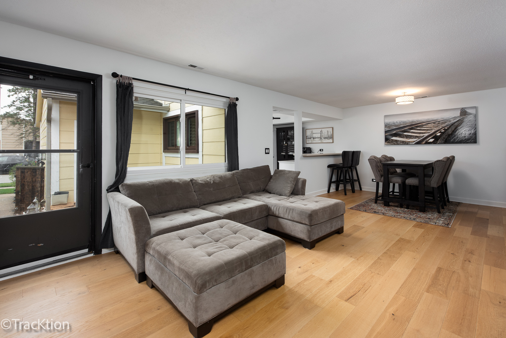 6856 Juneberry Avenue, Woodridge, IL