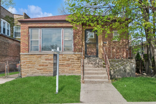 2636 W Pratt Boulevard, Chicago, IL