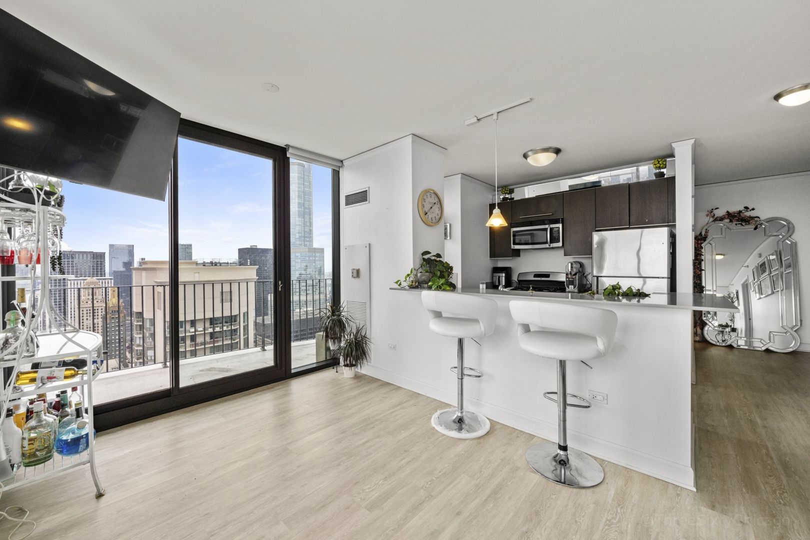 225 N Columbus Drive #5601, Chicago, IL