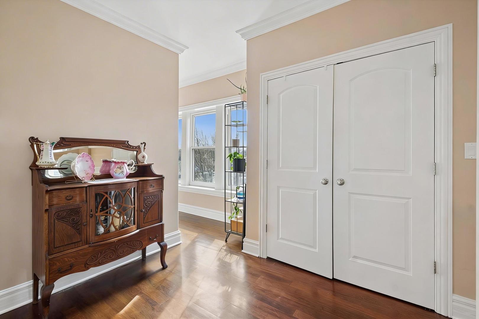 1625 W Catalpa Avenue #3, Chicago, IL