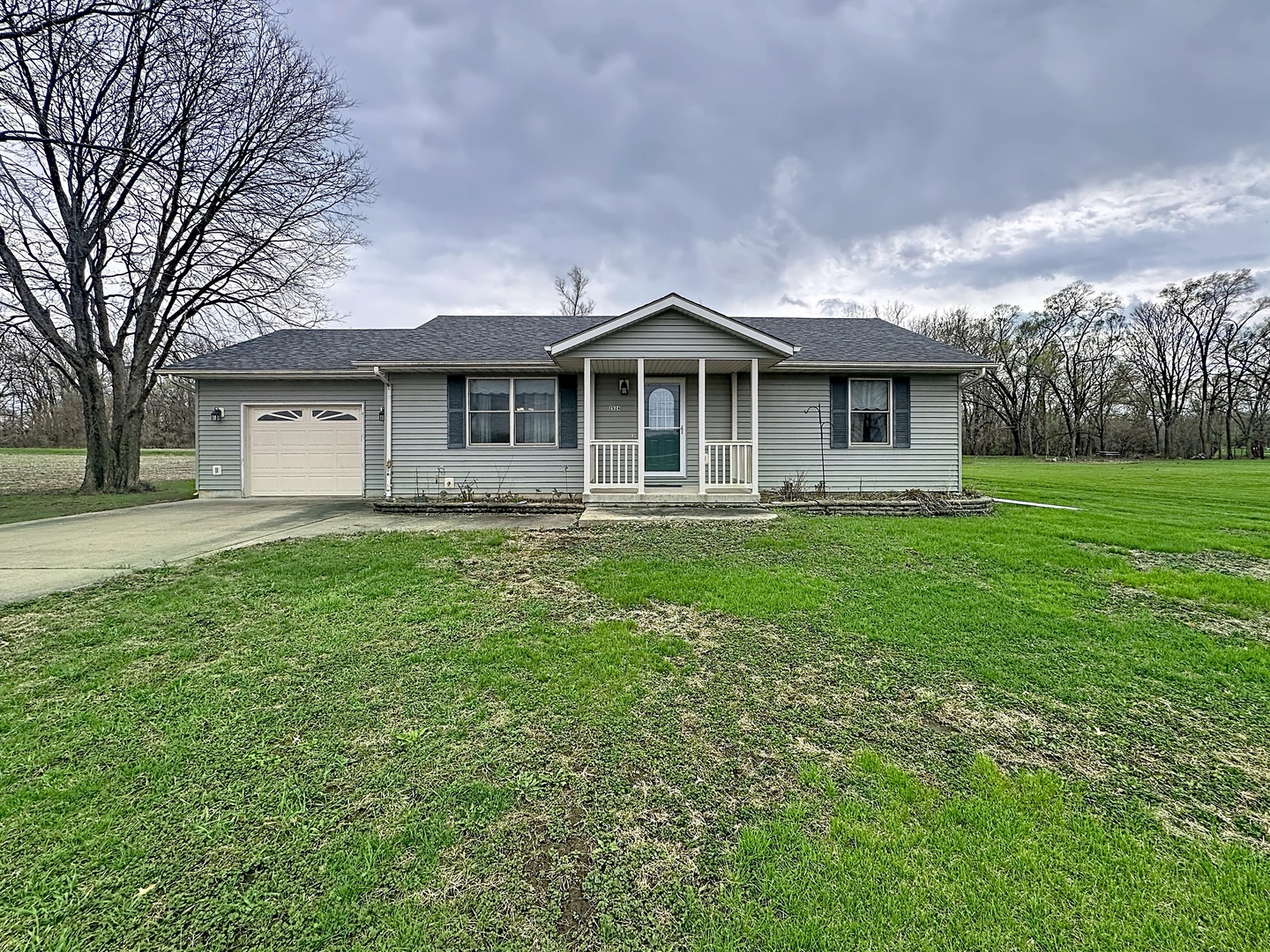 2524 Big Island Parkway, Milan, IL