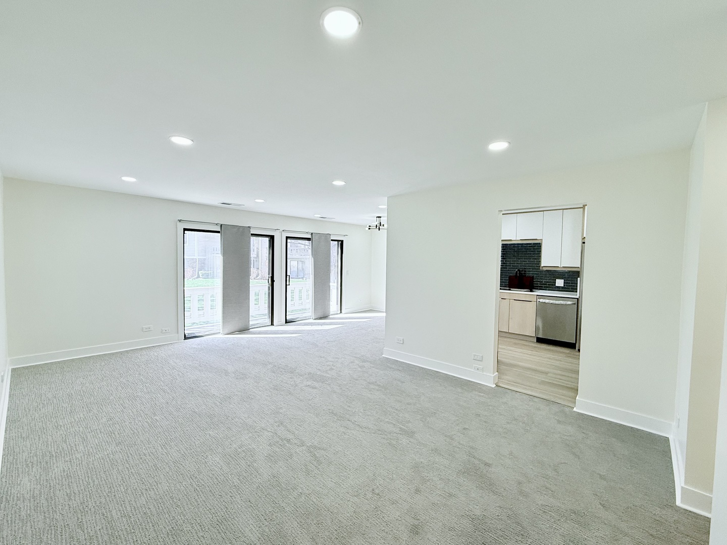 98 Marble Hill Court #B2, Schaumburg, IL