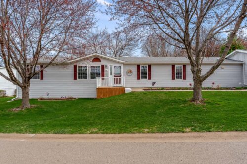 8401 TAMARACK Drive, Machesney Park, IL