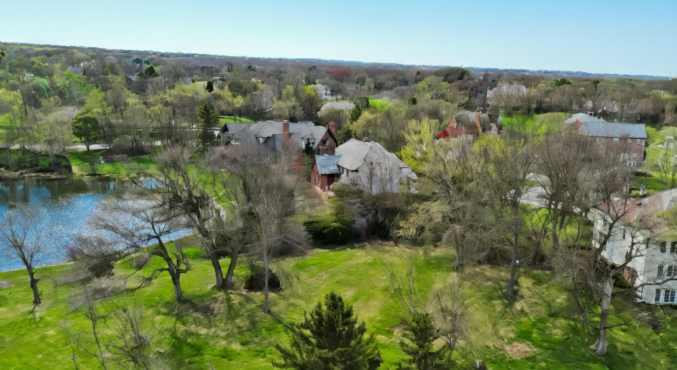 57 Hillburn Lane, North Barrington, IL