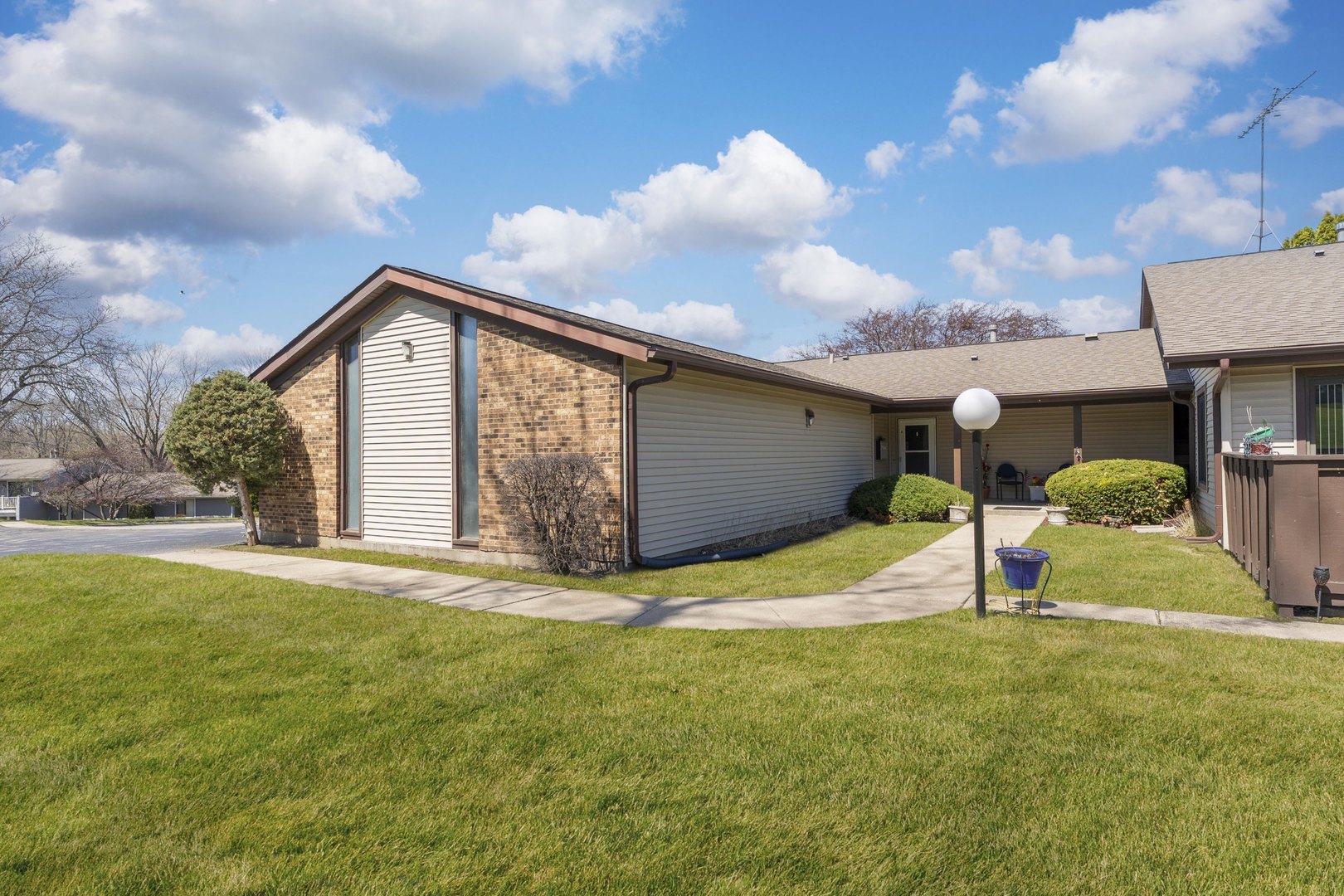 5202 Winslow Circle #A, McHenry, IL