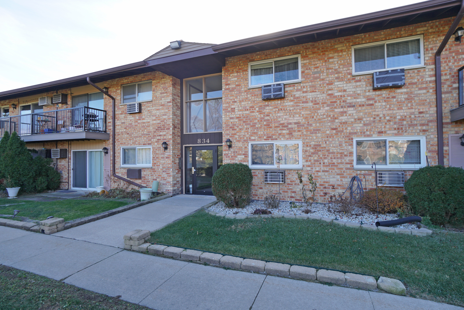 834 E Old Willow Road #209, Prospect Heights, IL