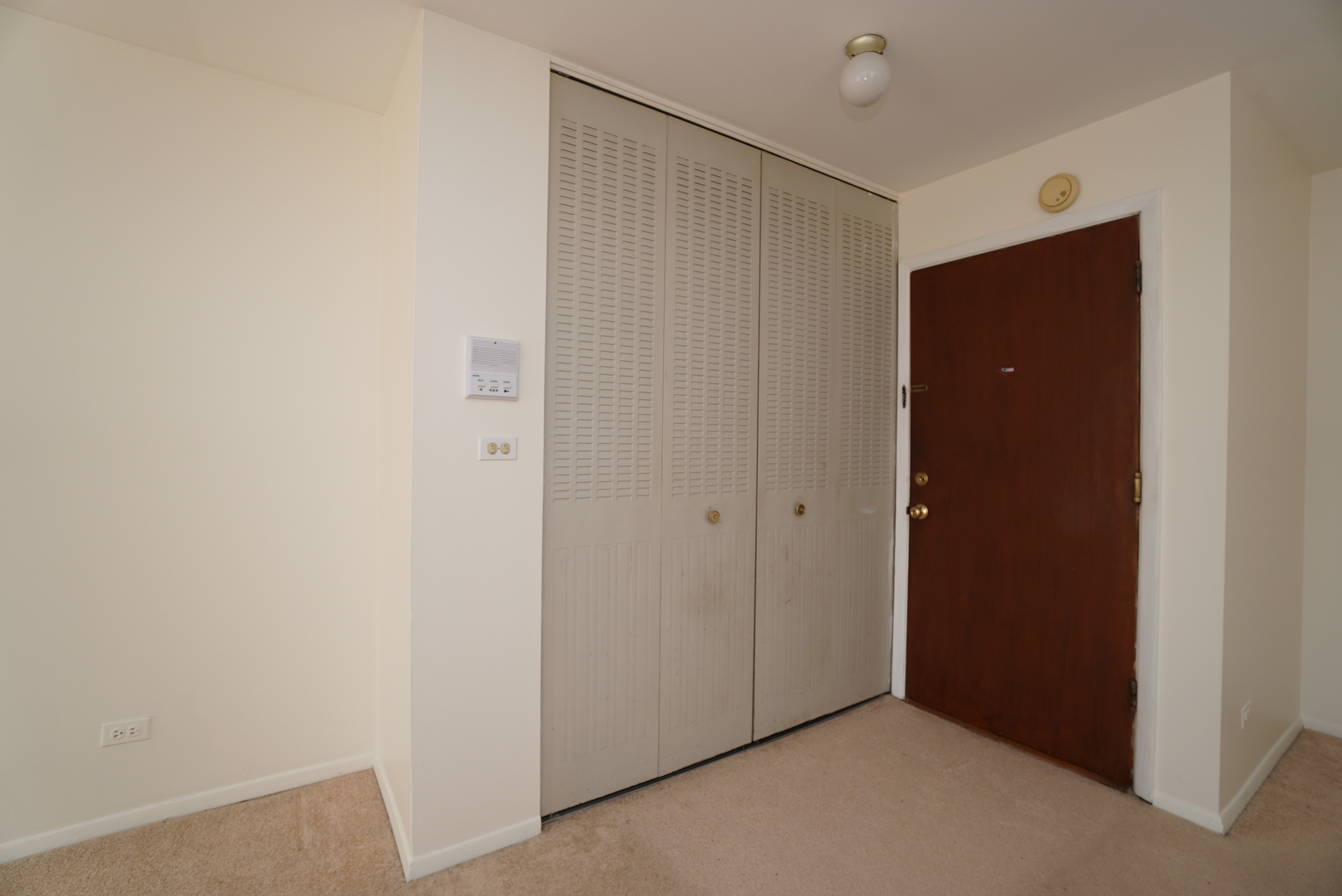 834 E Old Willow Road #209, Prospect Heights, IL