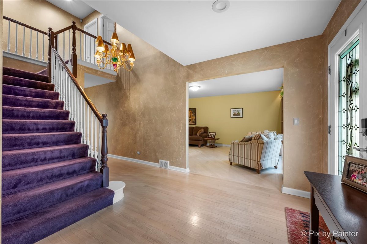 546 W Revere Lane, Palatine, IL