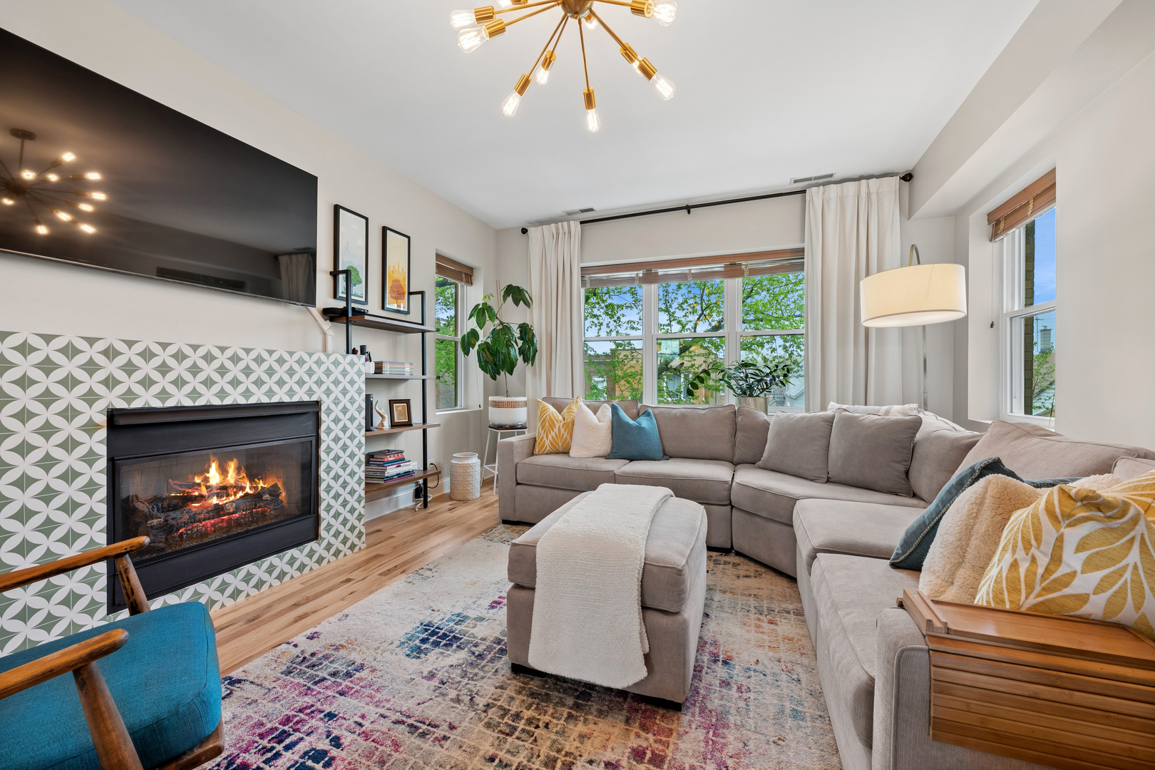 4309 N Troy Street #2, Chicago, IL