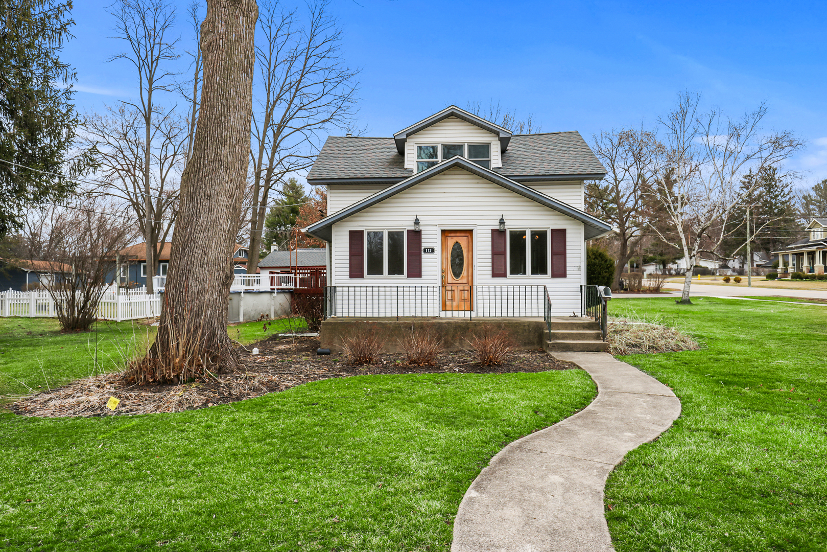 113 Gladys Avenue, Fox River Grove, IL