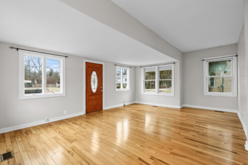 113 Gladys Avenue, Fox River Grove, IL