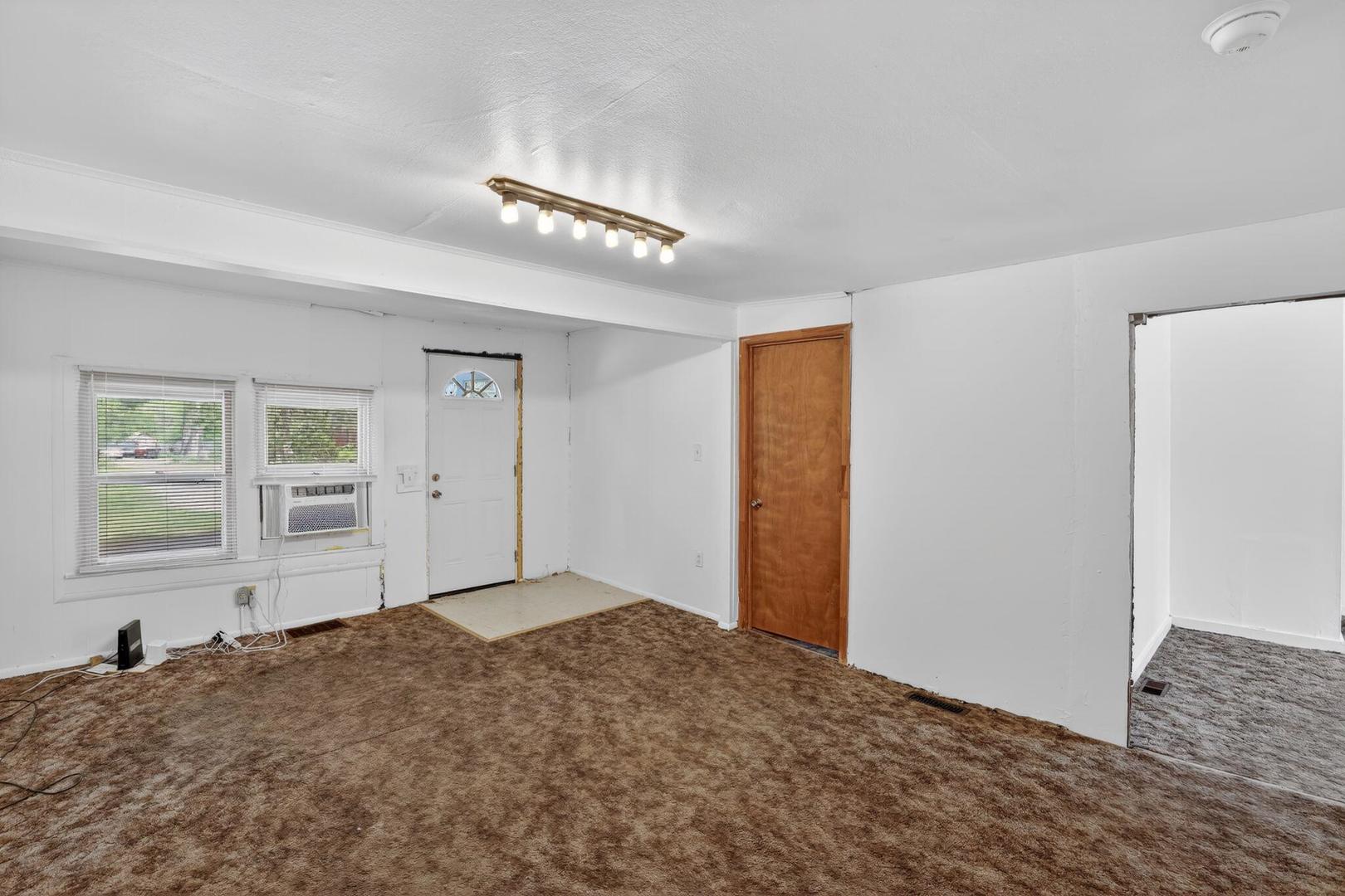 822 W Kennicott Street, Carbondale, IL