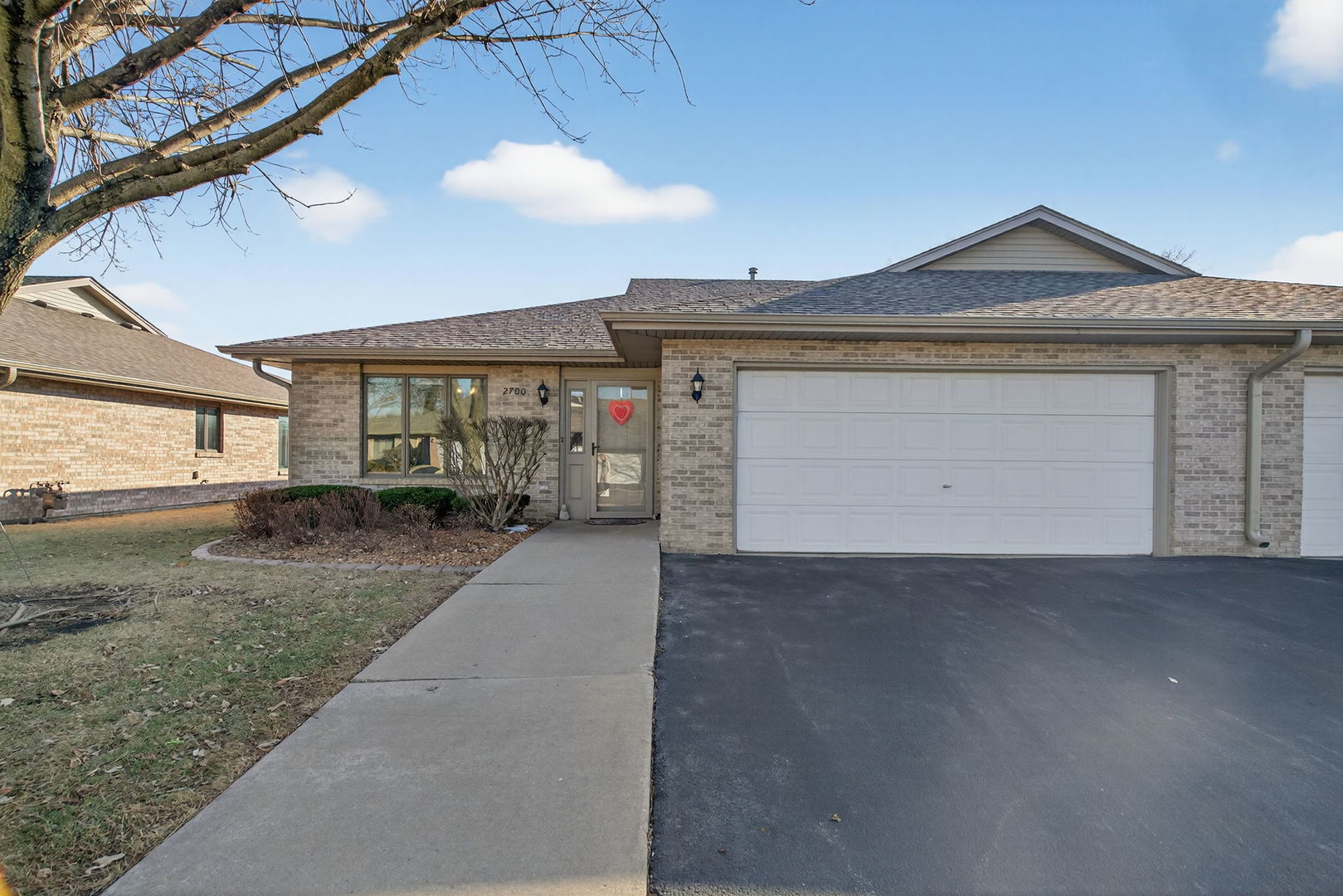 2700 Eagle Drive #2700, Joliet, IL