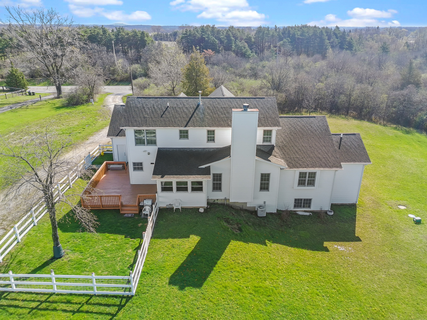 41604 N Hunt Club Road, Wadsworth, IL